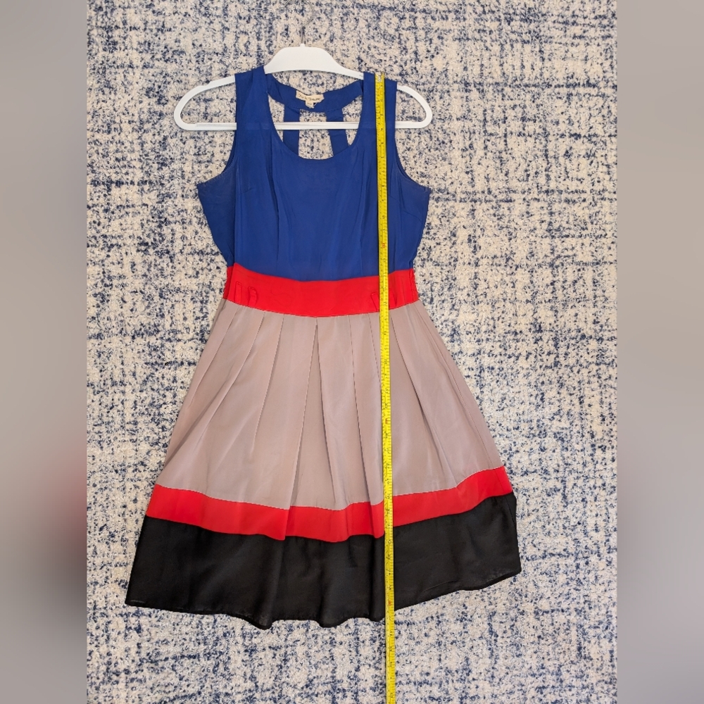 Stylish Colorblock Dress - Picture 4 of 10